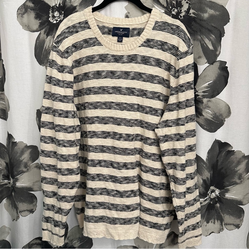 American Eagle Men's Striped Knit Crew Sweater EUC